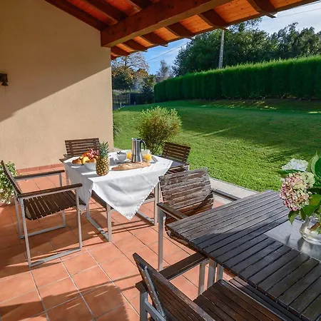 Farm stay La Llomba *