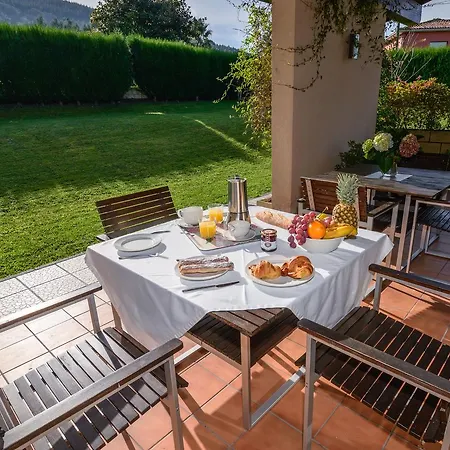 Farm stay La Llomba